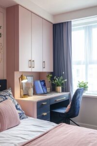 Vous envisagez d'ajouter du rose à votre chambre ? Découvrez nos 23 idées de chambres roses élégantes pour adultes. De l'élégant et sophistiqué au décalé et unique, il existe un design pour tous les goûts. Cozy, aqua et, dusty, luxe, glam, bright, bohemian, dark, light, french country, blue and, blush, dusky, modern, vintage, boho, minimalist, preppy, farmhouse, DIY.